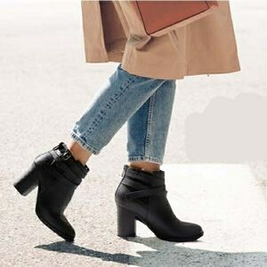 Apt 9 Faux Leather Black Ankle Boots Size 10 MED New In Box